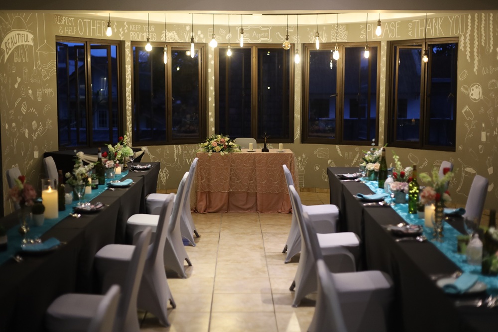 Corporate seminar session photos tablescapes wedding setup